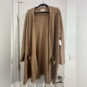 Brand new with tags Old Navy tan cardigan plus size